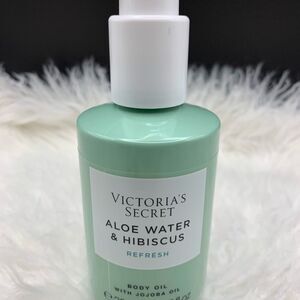 VICTORIA'S SECRET ALOE WATER & HIBISCUS REFRESH BODY OIL